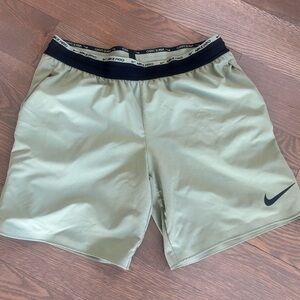 Nike Men's Sage Green Athletic Shorts Large